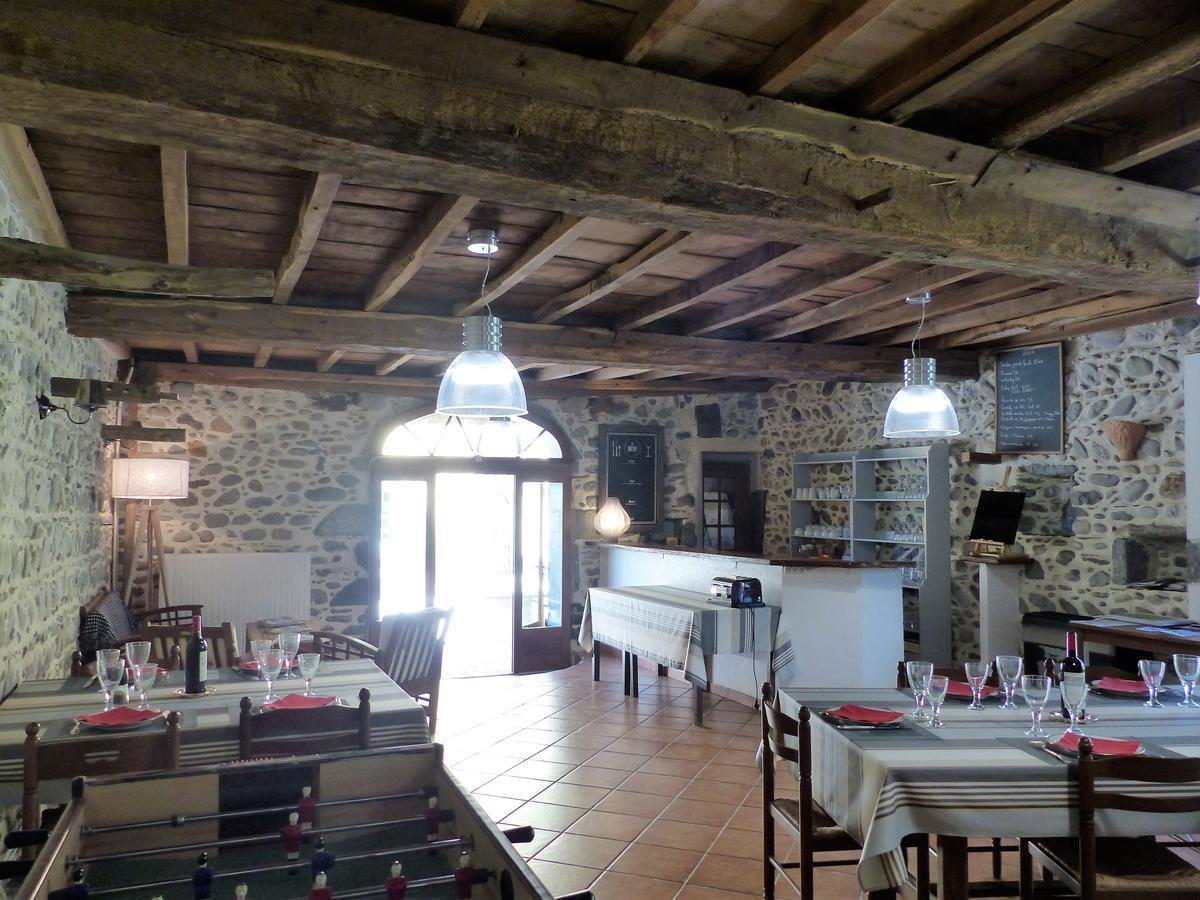 Maison D'Hotes Les 3 Baudets Issor Esterno foto